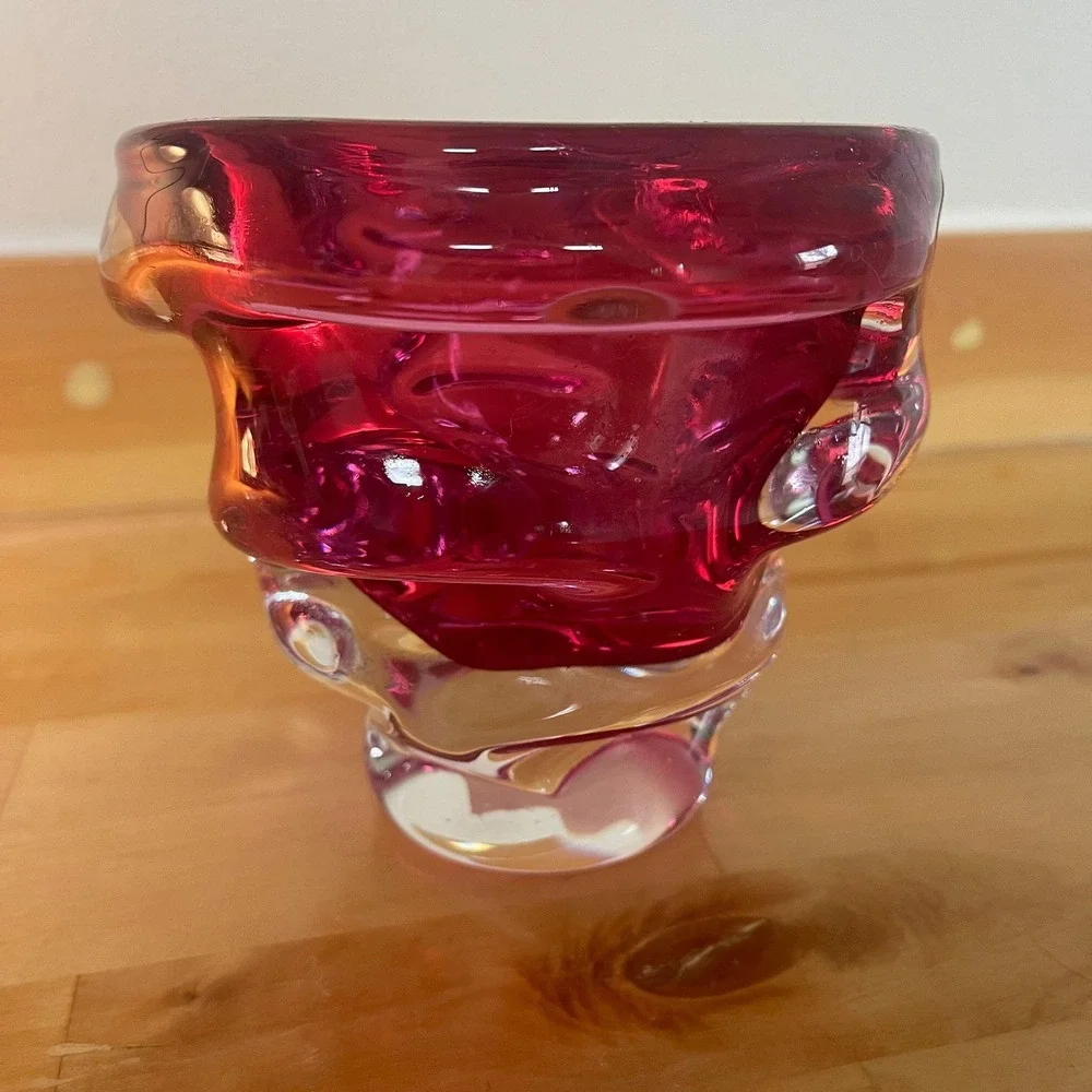 Vintage Pink Art Glass Vase Heavy Glass‎ Embossed Swirls Accent Decor